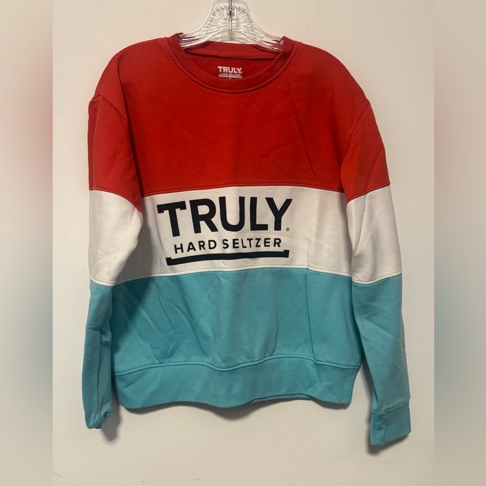 Truly Hard Seltzer Logo Pullover Crewneck Alcohol Promo Sweatshirt Women's Large